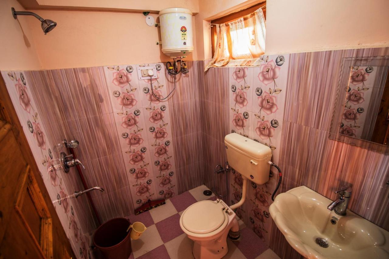 Orange Guest House Dharmkot Дармсала Экстерьер фото